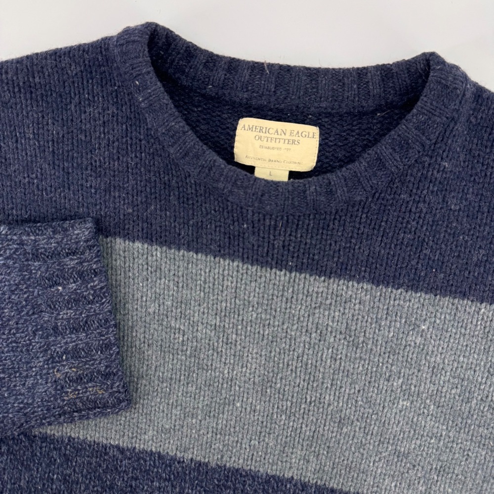 American Eagle Sweater Mens Large Blue Striped 100% Lambswool Crewneck Vintage